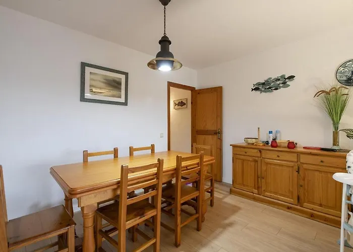 Con Vistas Al Mar Y Piscina En