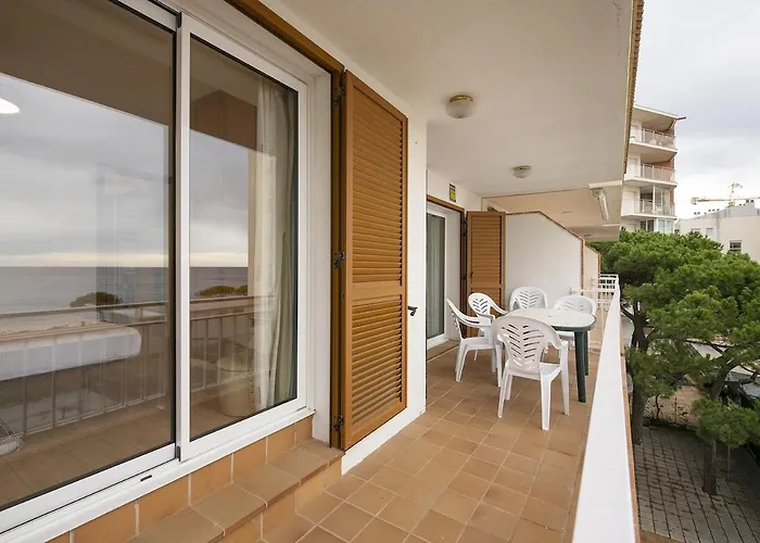 Con Vistas Al Mar Y Piscina En Apartman *