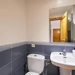 Con Vistas Al Mar Y Piscina En Apartamento *