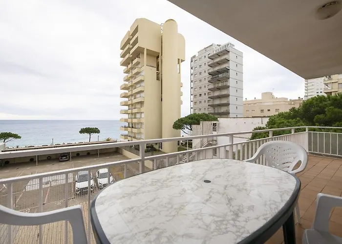 Apartment Con Vistas Al Mar Y Piscina En *