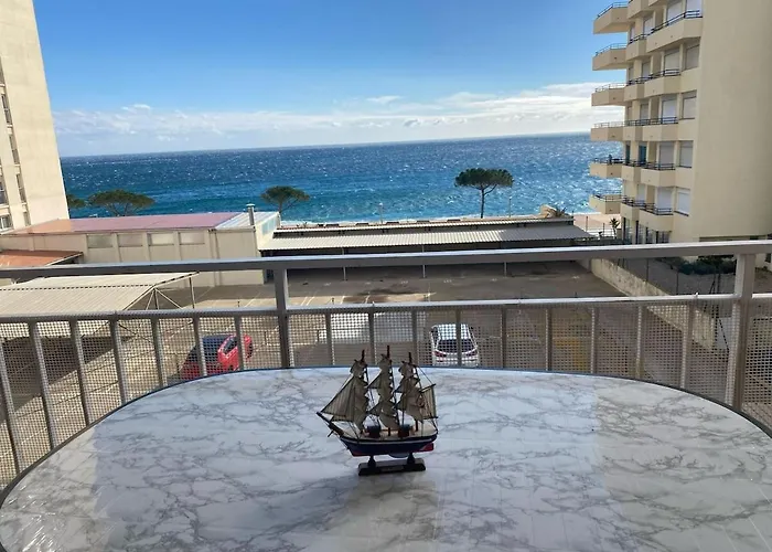 Lejlighed Con Vistas Al Mar Y Piscina En *